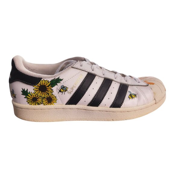 ADIDAS Customized Superstar Low-Top Sneaker Sunflower & Honey Bee Womens SZ 6.5 - Picture 5 of 12